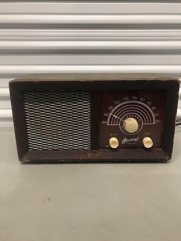 Vintage Newcomb Radio Model B-100 Circa Late1940s Early | Reverb UK