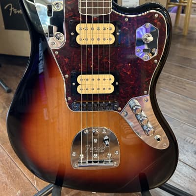 Fender Kurt Cobain Jaguar  3-Color Sunburst #MX23010489  8 lbs  11.6 oz image 9