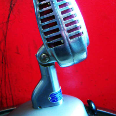 Vintage 1940's Shure 737A crystal super cardioid microphone w period S-36 desk stand PROP DISPLAY image 7