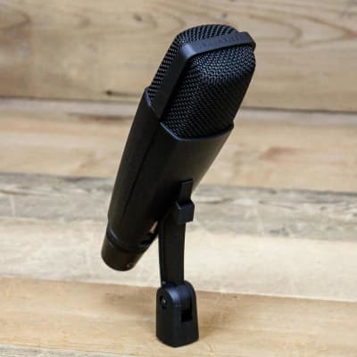 Open Box Sennheiser MD421-II Dynamic Microphone MD421II MD 421 Tom Instrument