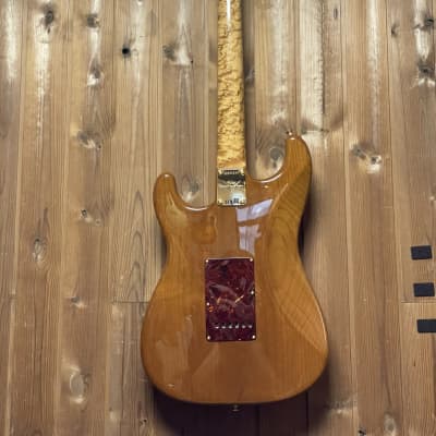 Fender Fender Custom Shop Artisan Maple Burl Stratocaster 2023 - Aged Natural image 2