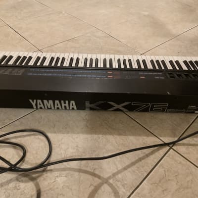 Yamaha KX 76 KX76 MIDI Master 76 Key Keyboard Controller image 2