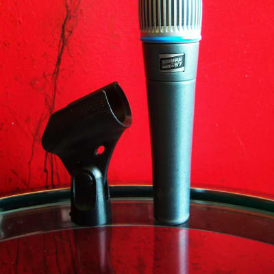 Vintage 1990's Shure BETA 57 Supercardioid Dynamic