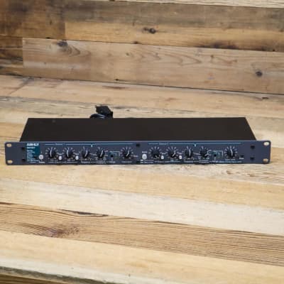 Ashly XR-1001 Stereo 2-Way, Mono 3-Way Crossover | Reverb