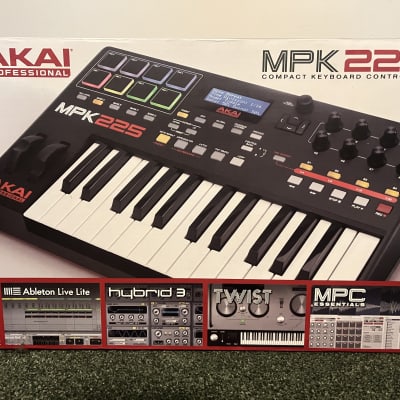 Akai MPK225 2014 - Present - Black
