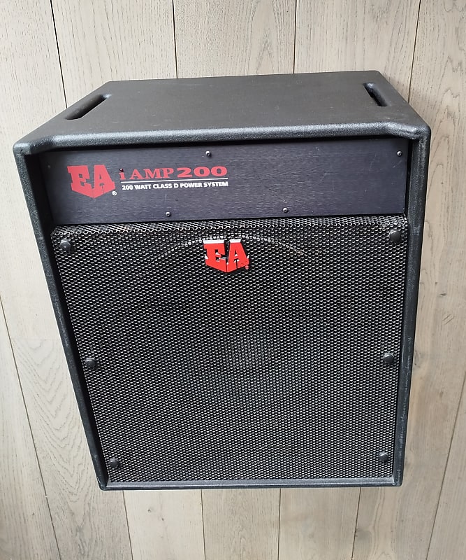 EUPHONIC AUDIOのアンプ（iAMP200）