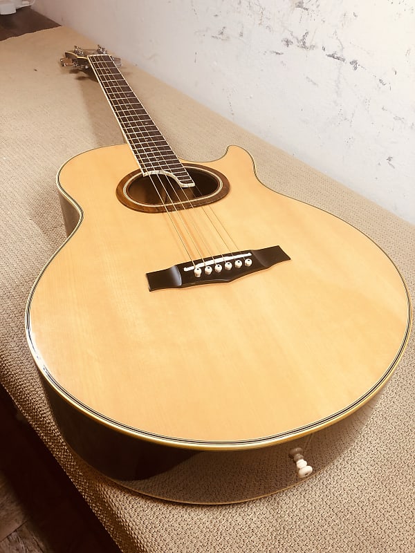 Ibanez R400 