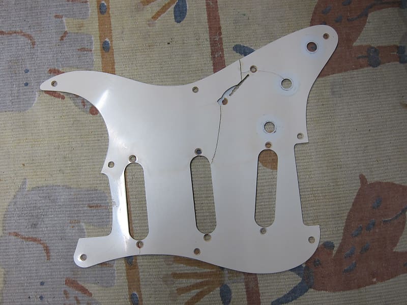 1954 – 1959 Vintage Fender Stratocaster Pickguard with metal shield image 1