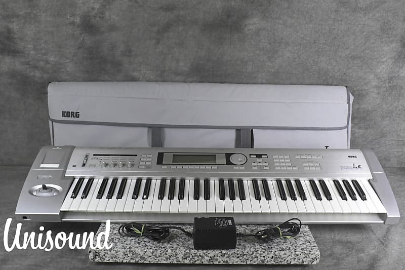 KORG TRITON Le 61-key Music Workstation Synthesizer in Excellent  Condition.++