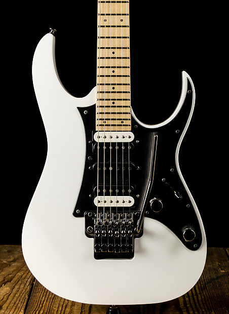 Ibanez Prestige RG3550MZ Galaxy White