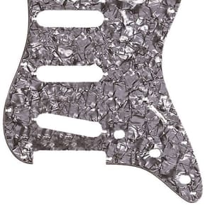 Fender Standard Stratocaster 11-Hole Pickguard image 5