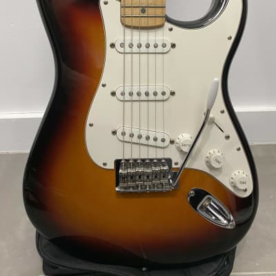 Fender Standard Stratocaster with Maple Fretboard 2008 - Brown Sunburst image 6