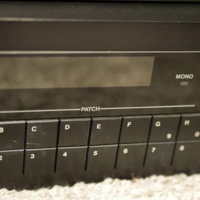 Roland MKS-70 Rackmount Analog Synthesizer 1986 - 1990 - Black with PG-800 Programmer