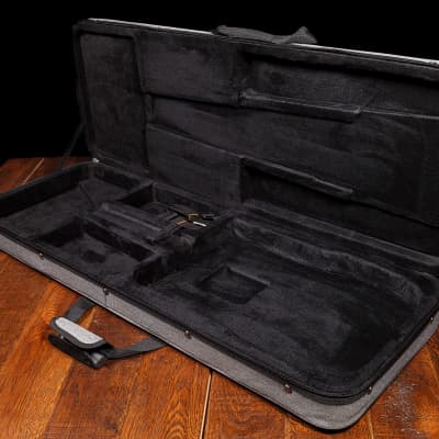 Lindo Electric Guitar Eco Hard Case | Plush Lined with Storage Pockets | Sustainable and Eco-Friendly | Designed in The UK | Grey Fabric Finish (Guitar NOT Included) image 9