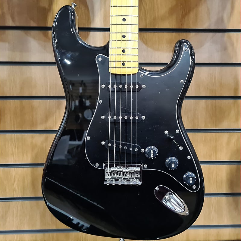 Fender Stratocaster Electric Guitar Black | Hardtail