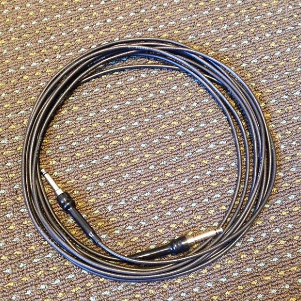 George L 25' Cable image 1