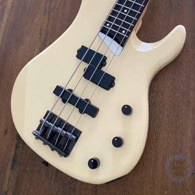 Yamaha RBX Bass, Super Medium Series, White , MIJ, 1986-1989