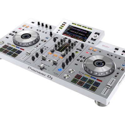 Pioneer XDJ-RX2 Limited ホワイト美品ハードケース付き Pioneer XDJ-RX2 Limited ホワイト美品ハードケース付き Pioneer