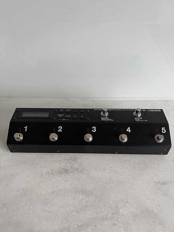 Boss ES-5 Effects Switching System