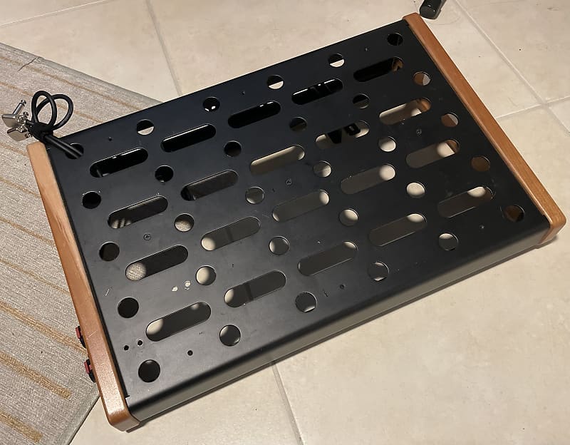 Emerson Custom Pedalboard Small 18x12 2020 Natural Reverb