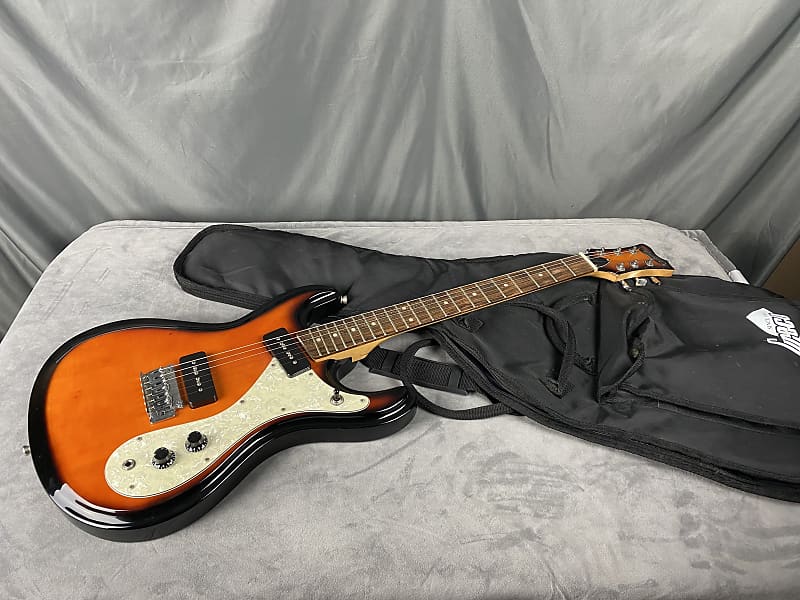 【8823】 ARIA Diamond モズライト系 DM-380 Aria Diamond Mosrite Surf Style Electric Guitar Dm-380 | Reverb