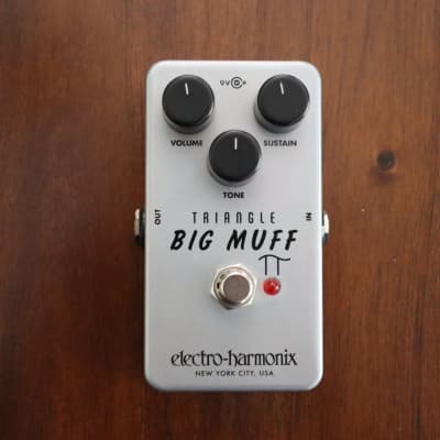 Electro-Harmonix Triangle Big Muff Pi 2018