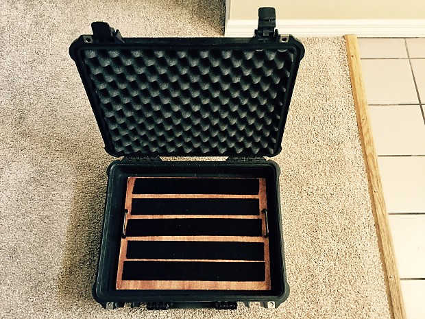 Pelican pedalboard case best sale