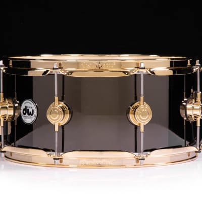 DW Collector's 14 x 5,5 Satin Black Over Brass « Caisse claire