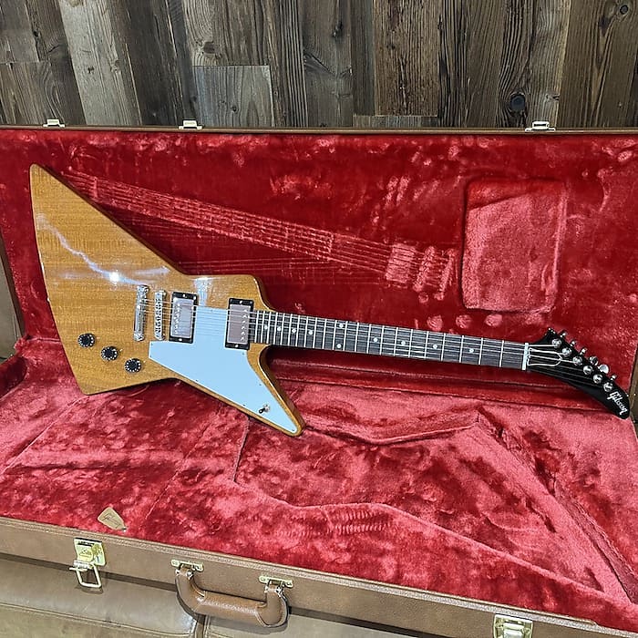 Gibson explorer second deals hand