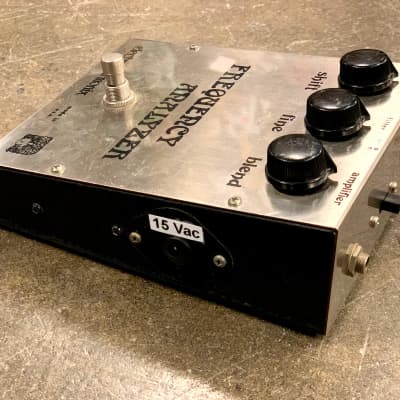 ギター electro harmonix frequency analyzer v1 Electro Harmonix Frequency Analyzer pedal - Rockhaus Guitars