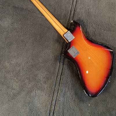 Fender Player Plus Active Meteora Bass 2022 3-Color Sunburst MX22024654 (9 lbs. 12.4 oz.) image 8