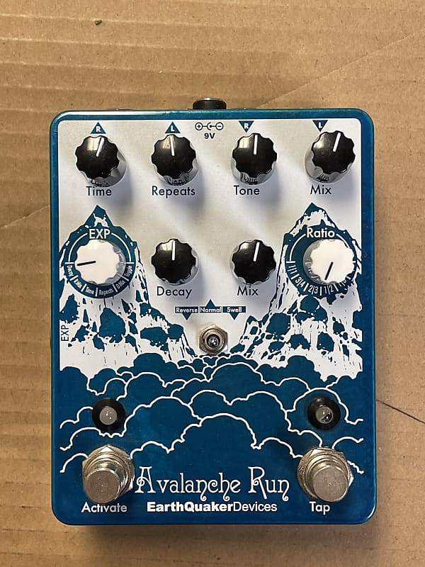 EarthQuaker Devices Avalanche Run Stereo Reverb & Delay with Tap Tempo