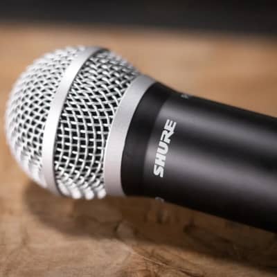 Shure BLX24/PG58 Handheld Wireless System with PG58 Handheld Microphone H10 image 7