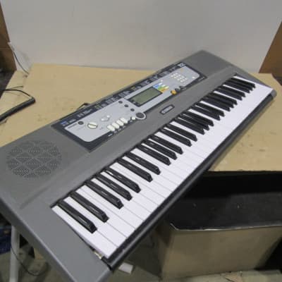 Yamaha EZ-200 Portable Electric Keyboard/Piano 61 Lighted Touch Sensitive Keys "EZ Learnin"
