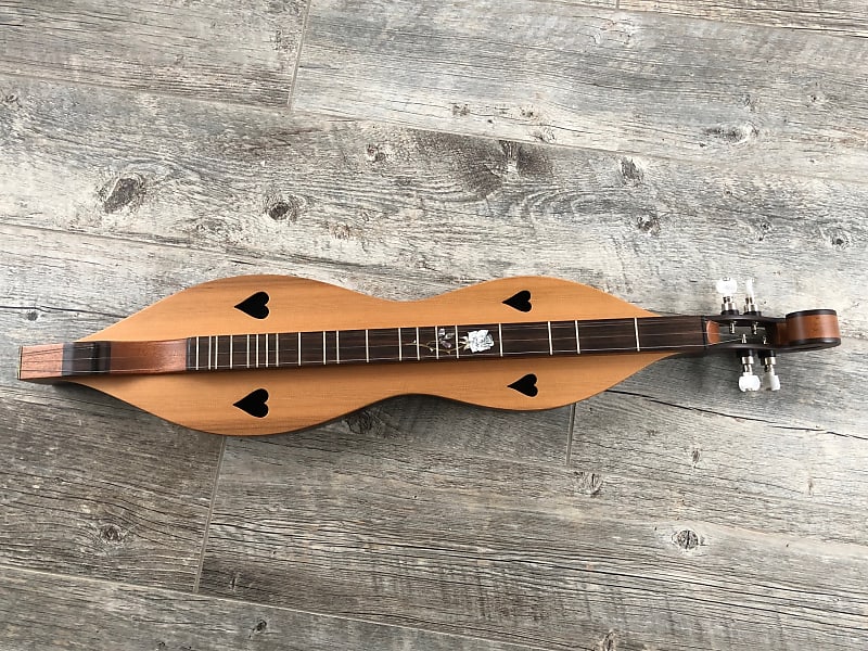 1999 Blue Lion Model IIRH Mountain Dulcimer Natural Reverb