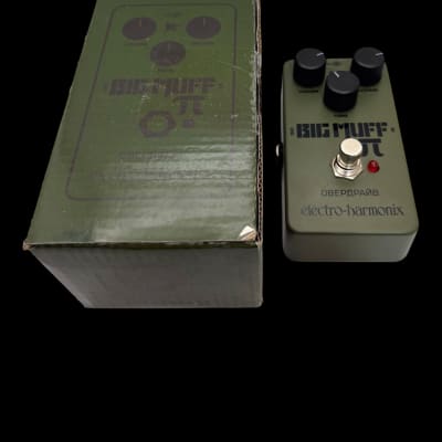 Electro-Harmonix Green Russian Big Muff Distortion/Sustainer