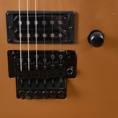 Kramer Guitars SM-1H Buzzsaw Gold image 10