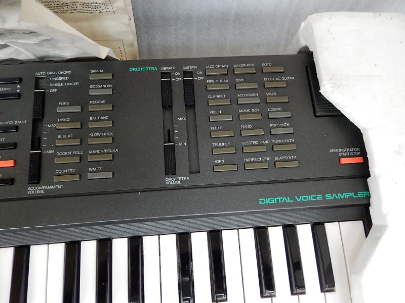 Vintage Yamaha VSS 100 PortaSound Keyboard Digital Voice