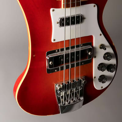 Rickenbacker deals bass reverb