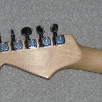 Fender Deluxe Stratocaster 2001 - Black HSS image 9