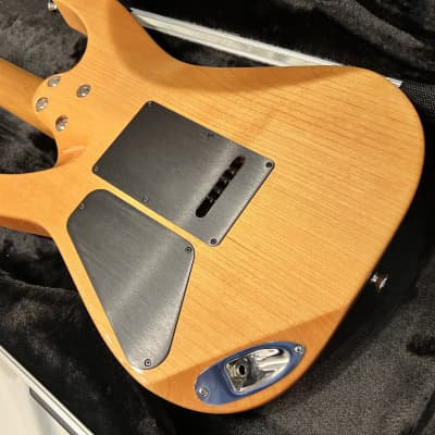 Charvel Guitar USA Select DK24 HH QM 2019 - Blue Burst image 10