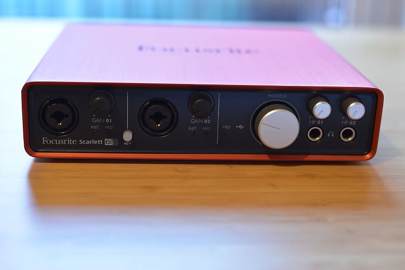 Focusrite Scarlett 6i6 USB 2.0 Audio Interface | Reverb Canada