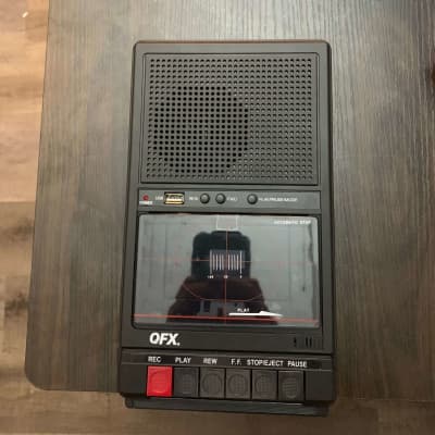 QFX Retro-39 (Tape Recorder / Player) - Black