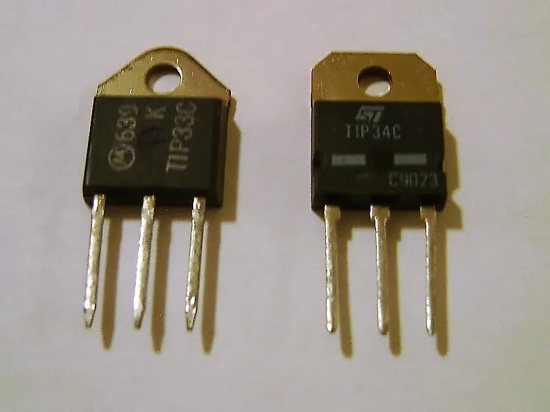 Wurlitzer 200A Electric Piano Output Transistors TIP33C TIP34C image 1