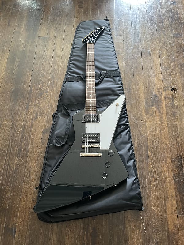 2012 Edwards ESP EX-92D Electric Guitar Explorer Seymour 2012 Edwards ESP EX-92D Electric Guitar Explorer Seymour