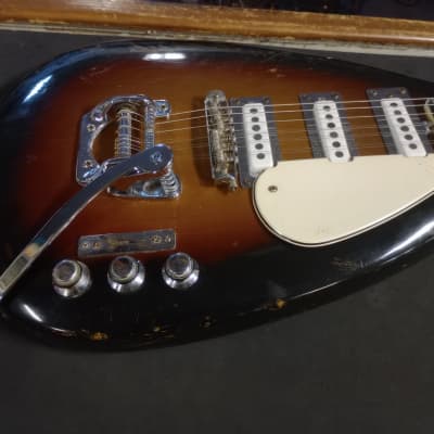 Vox Mark IX 1960's Vintage 9 string electric guitar 3 Tone Sunburst w hard case *** FREE SHIPPING *** image 5