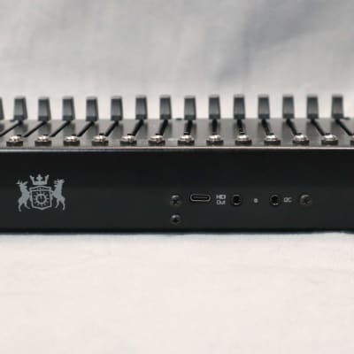 XVI Desktop USB 16 Channel Fader Bank with CV, I2C, and MIDI - Black image 4