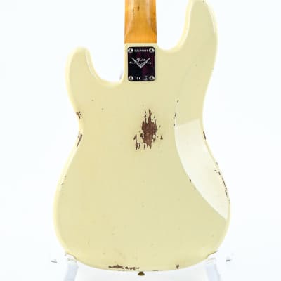 Fender Custom Shop 64 Precision Bass Relic Aged Vintage White image 4