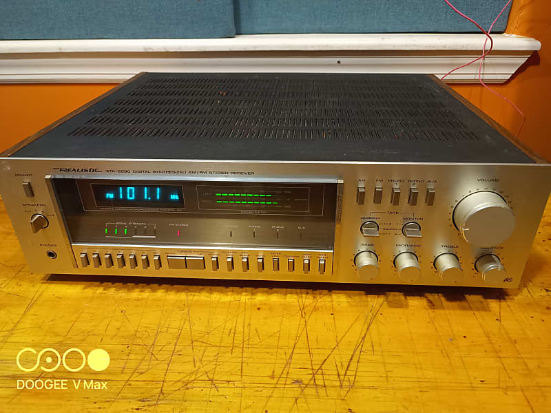 Realistic STA2290 1982 - Silver  			