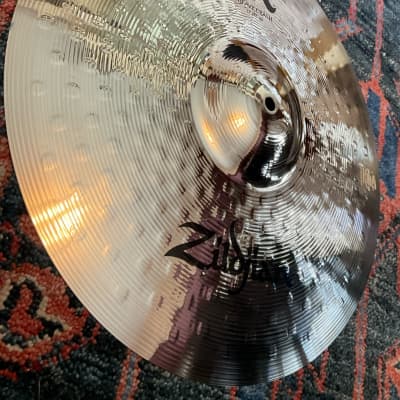 Zildjian 17” A Series Heavy Crash Cymbal Brilliant Finish image 3